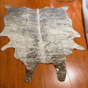 Elegant Gray and Silver faux Cowhide Rug